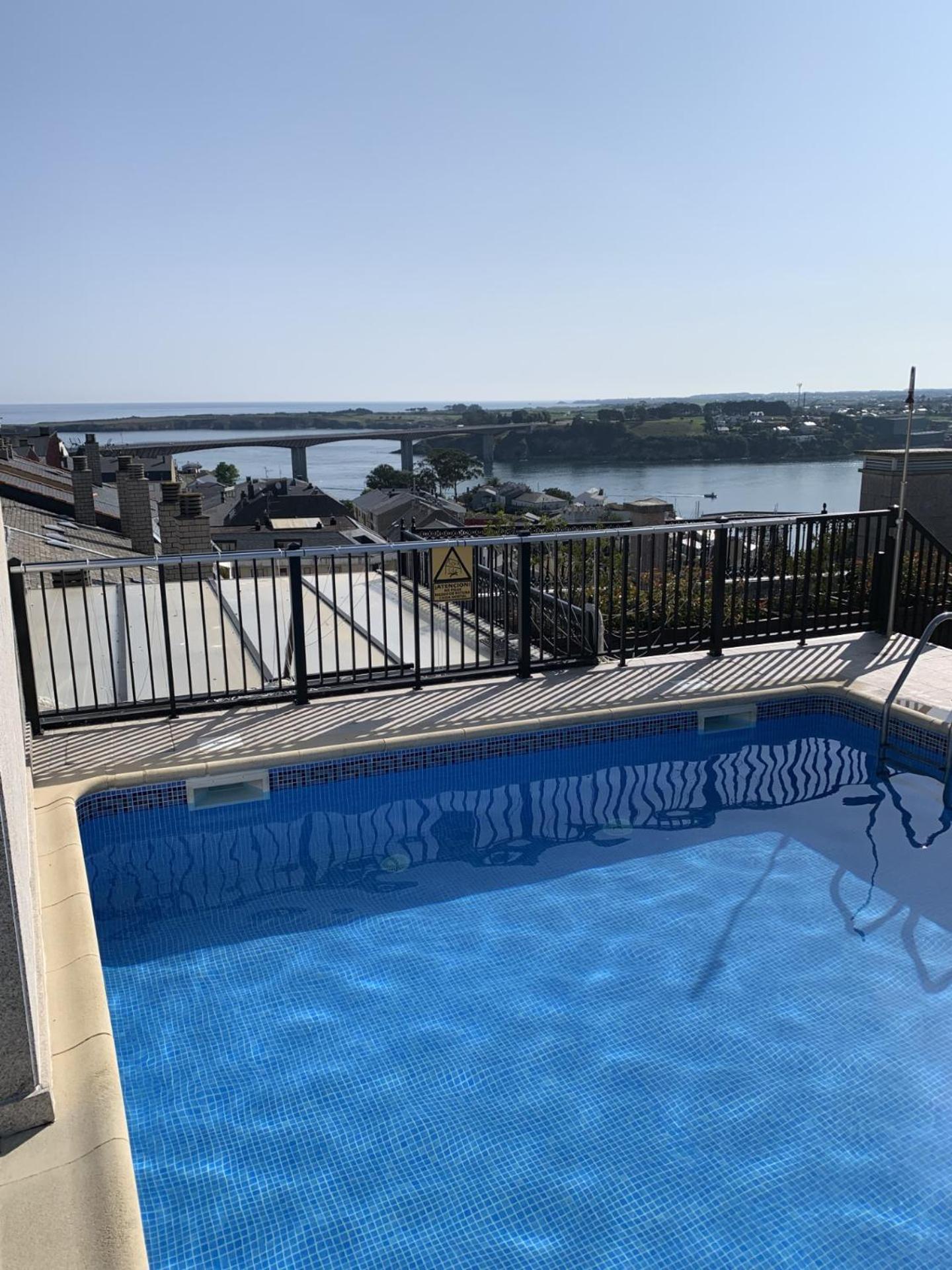 Moderno Piso Con La Mejor Terraza De Ribadeo Y Vistas Maravillosas 外观 照片
